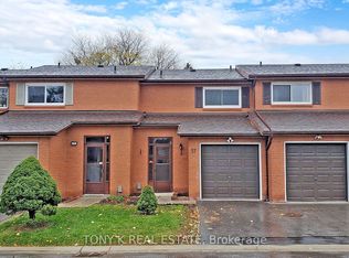90 Crockamhill Dr #37, Toronto, ON M1S 2K9