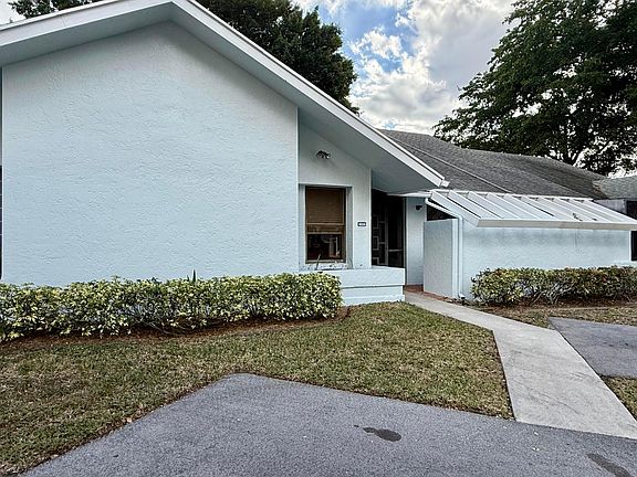 2nd image of 10926 Hidden Lake Place