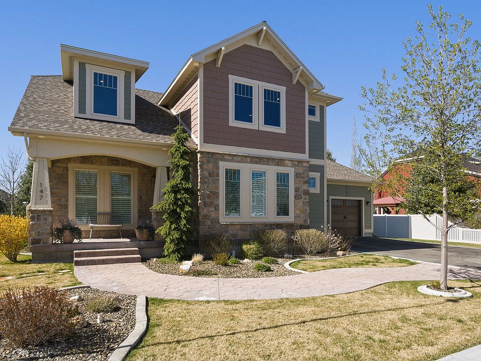 1st image of 147 Casa Dr
