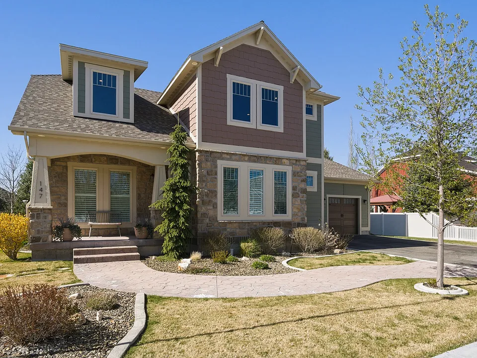 147 Casa Dr