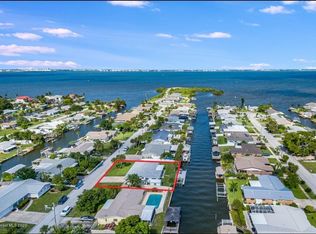 1639 Shore Dr, Merritt Island, FL 32952
