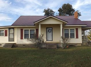 1102 N Friendship Ave, Donalsonville, GA 39845