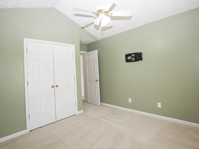 106 Harvest Ln — Photo 41