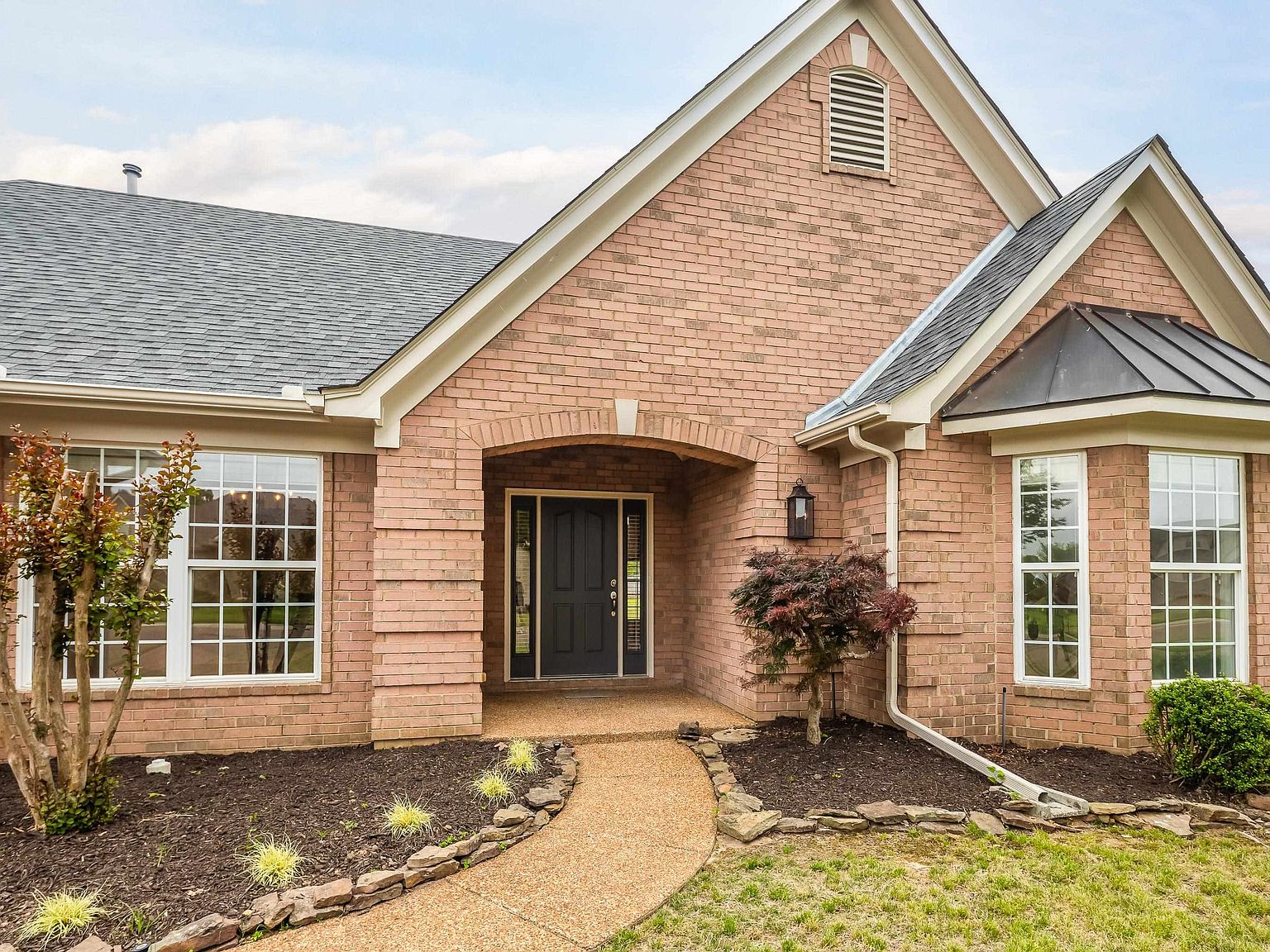 115 Lewis Fairway Cir