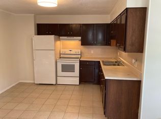 27 Westfield St APT 101, Biddeford, ME 04005