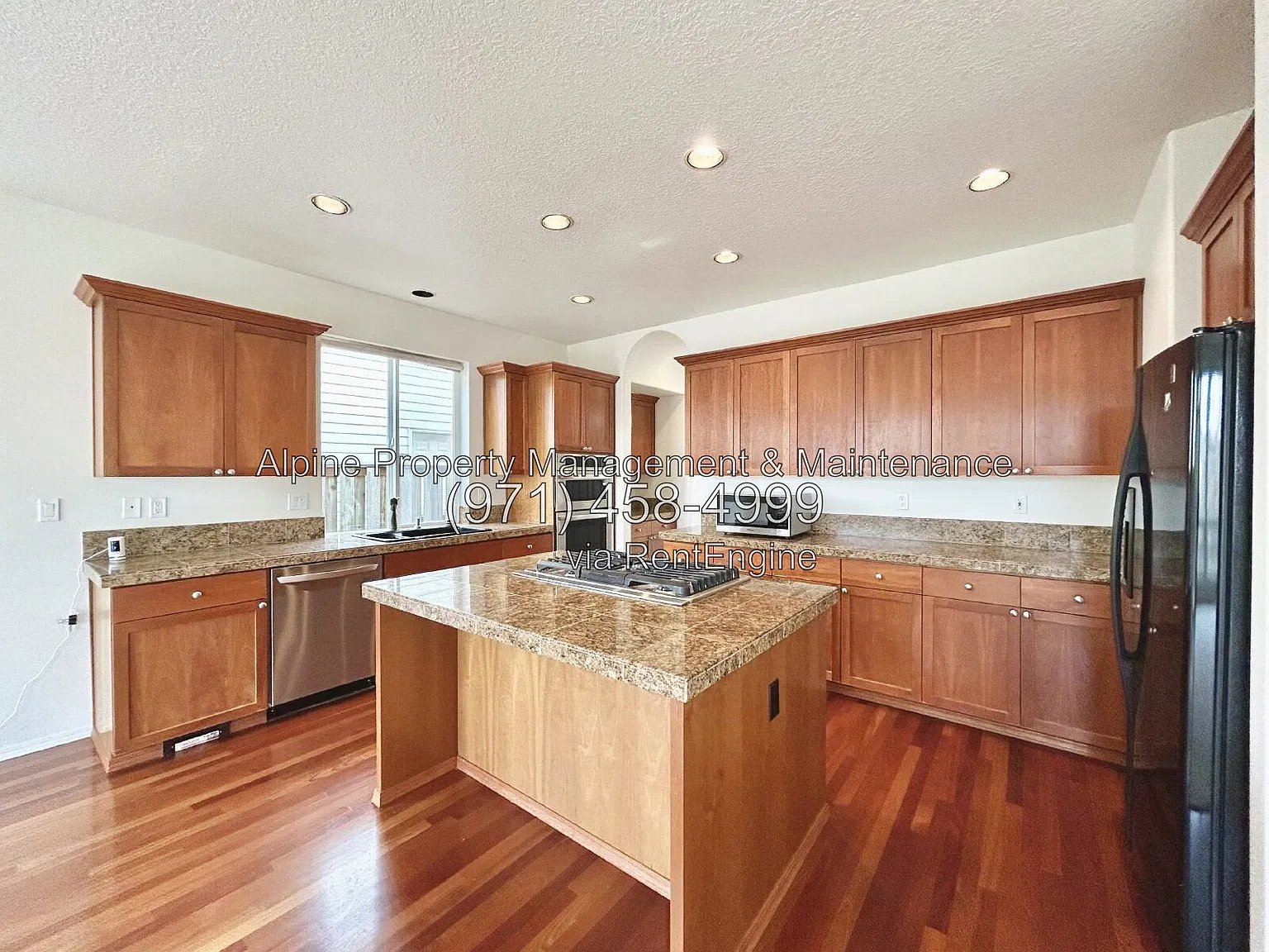 4 bed, 3.0 bath, 2919 sqft, $3,625 — Photo 2