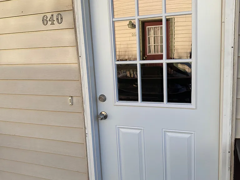 640 Bob White Ln — Photo 1