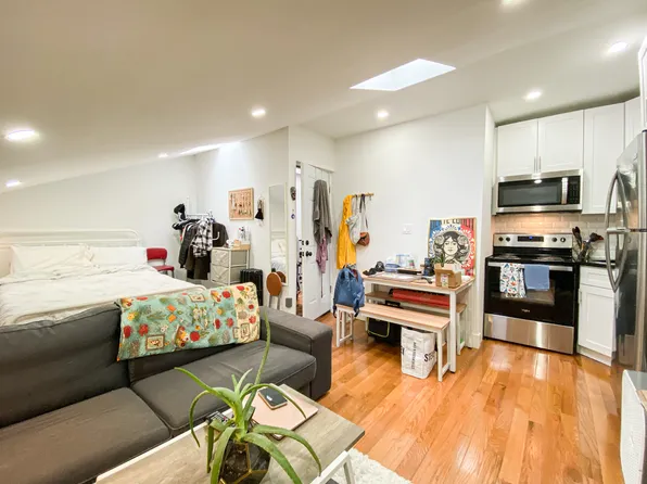 1130 Lafayette Avenue image 1 of 5