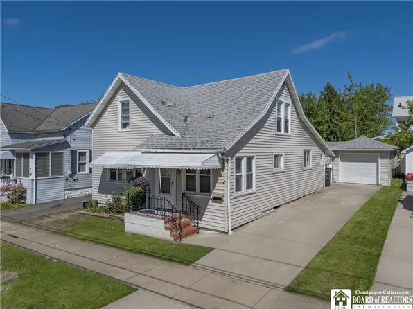 48 E Pine St, Dunkirk, NY 14048