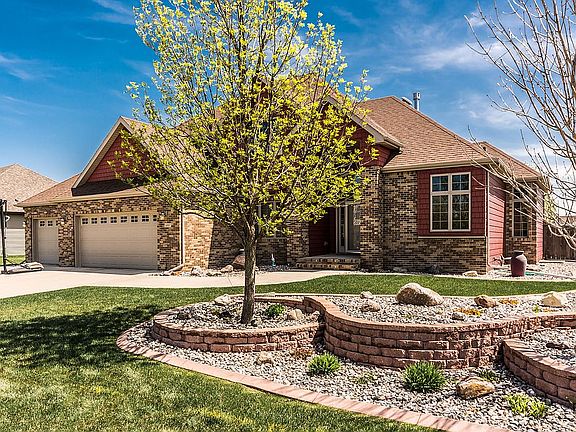 4th image of 5897 Pinehurst Dr