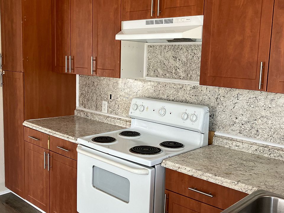 1st image of 230 W Lee Ave APT 3