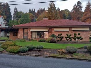 108 NE Pierce St, Estacada, OR 97023