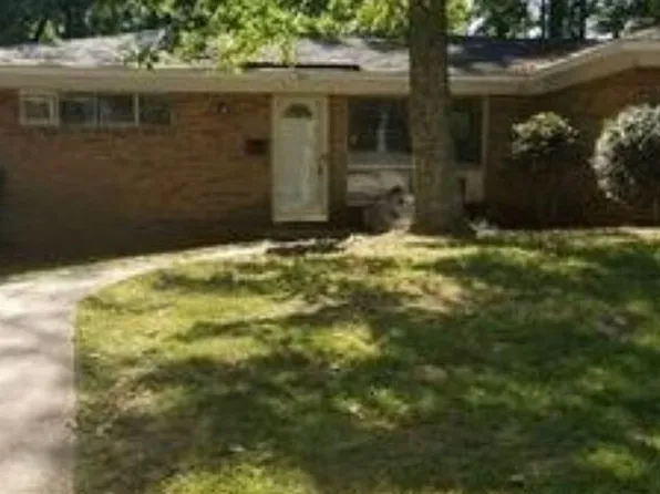 534 Camrose Dr, Charlotte, NC 28215