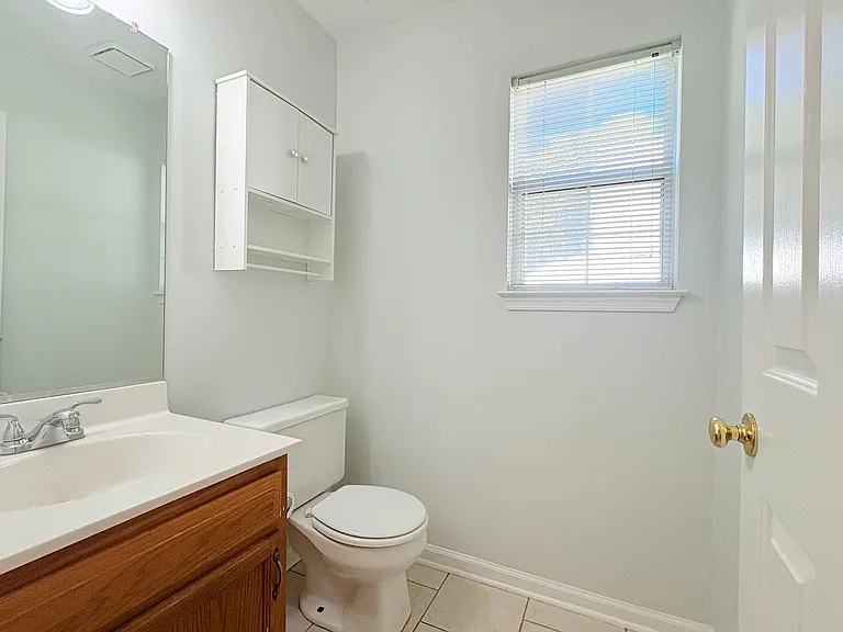 110 Amelia Ct — Photo 9