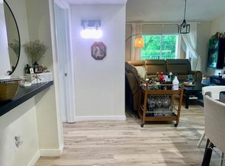 2103 Renaissance Blvd APT 305, Hollywood, FL 33025