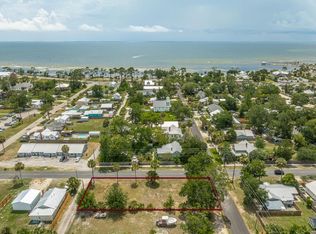 2 8th St, Pt Saint Joe, FL 32456