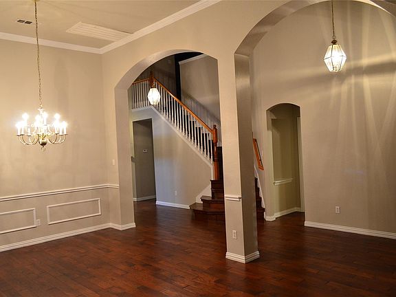 3rd image of 4413 Ramona St