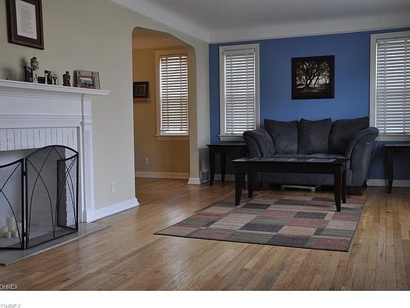 3rd image of 4976 Edsal Dr