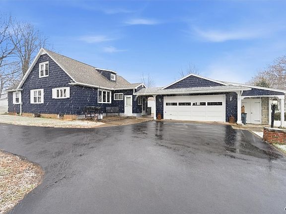 2nd image of 3846 E Prospect Ave