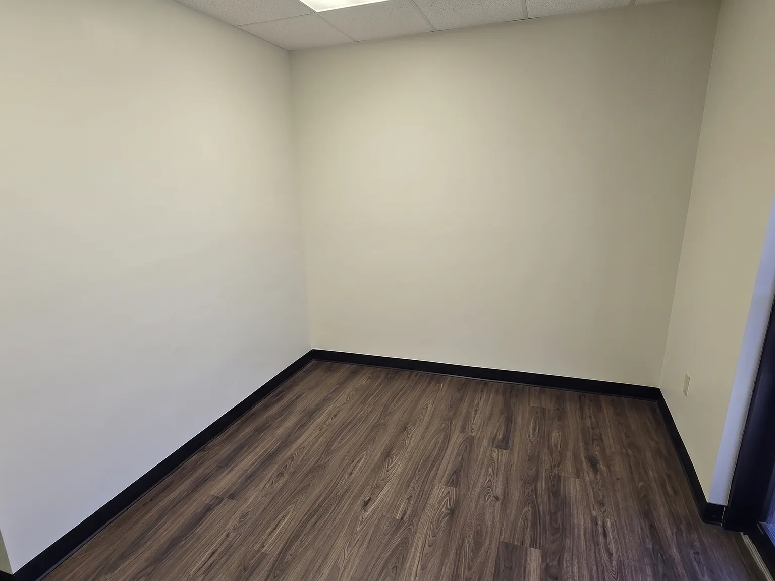 815 Office Park Road - #09 — Photo 3