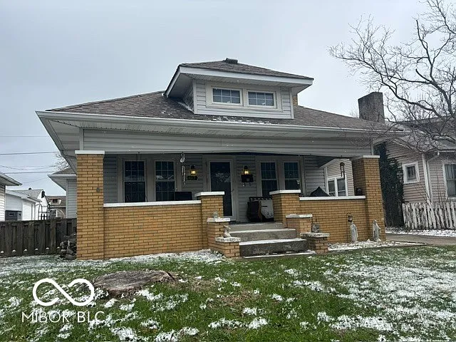 1427 N Drexel Ave photo 1
