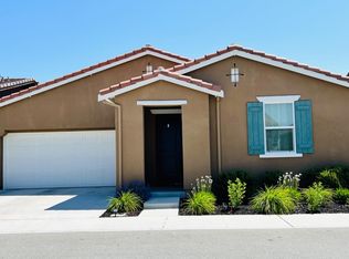 2051 White Oak Dr, Hollister, CA 95023