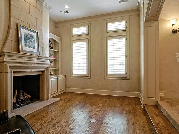 5th image of 2306 Carlisle Ave