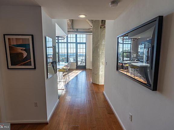 3rd image of 1200 Steuart St Unit 1413