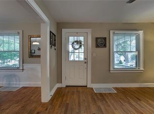 5600 Reeds Rd, Mission, KS 66202