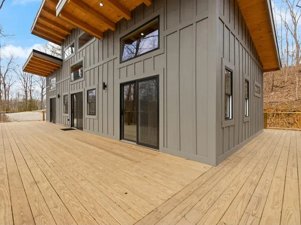 412 Valley Way, Campton, KY 41301