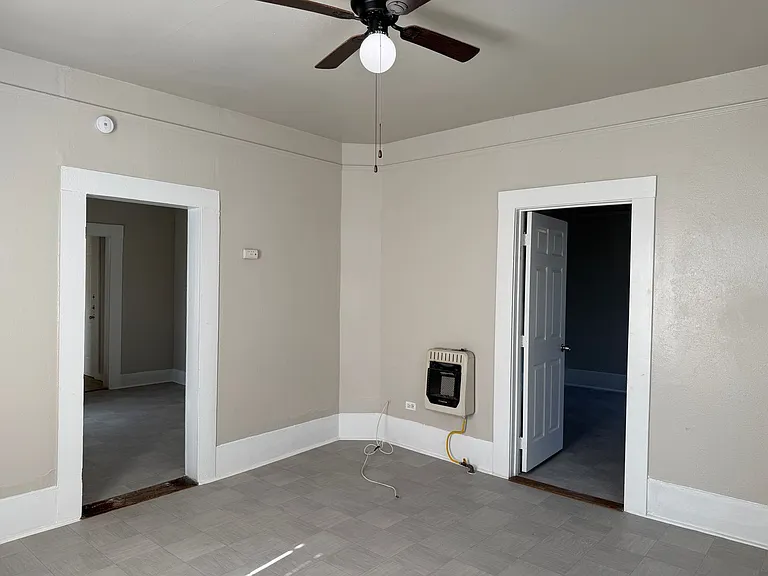 2308 W Martin St — Photo 3