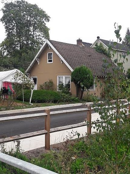 2nd image of 8100 SE 21st Ave