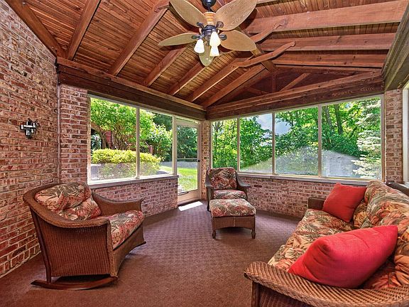 5th image of 6643 Greenoak Dr