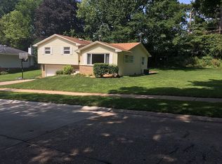 3549 49th St, Moline, IL 61265