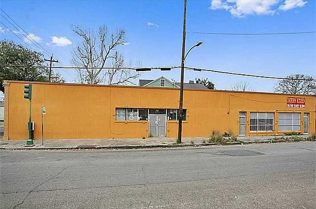 1st image of 1903 Jackson Ave