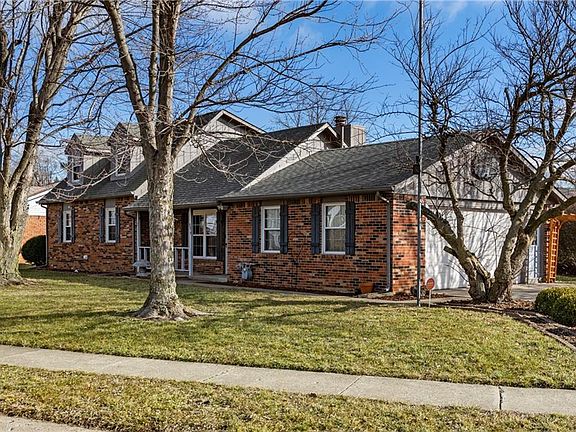 2nd image of 5919 Marcia Ln