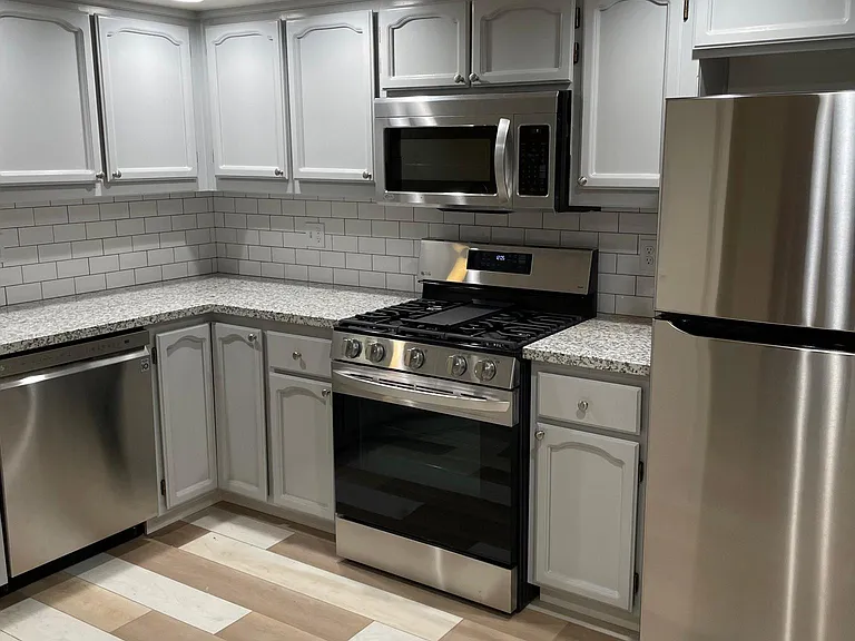 1118 Cedar Creek Dr #83 — Photo 1