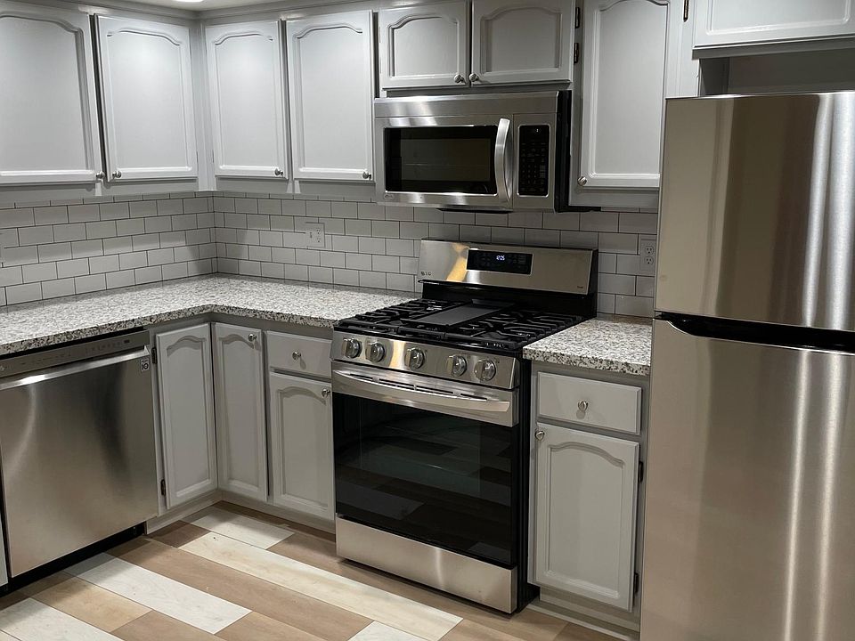1st image of 1118 Cedar Creek Dr Unit 83