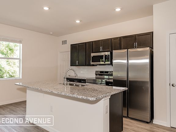 4th image of 3353 Reservoir St