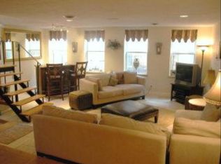 8 Noyes Pl, Boston, MA 02113