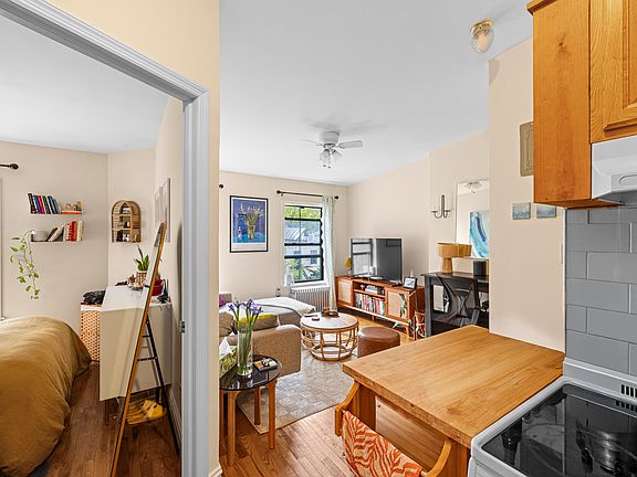 4th image of 112 Fort Greene Pl APT 8