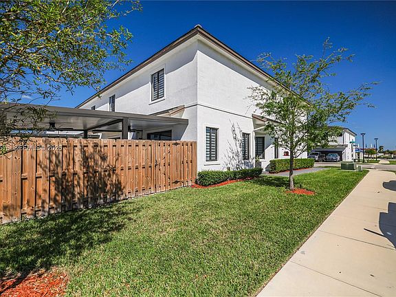 5th image of 10902 SW 232nd Ter