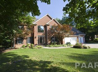 806 W Bennett Ct, Dunlap, IL 61525