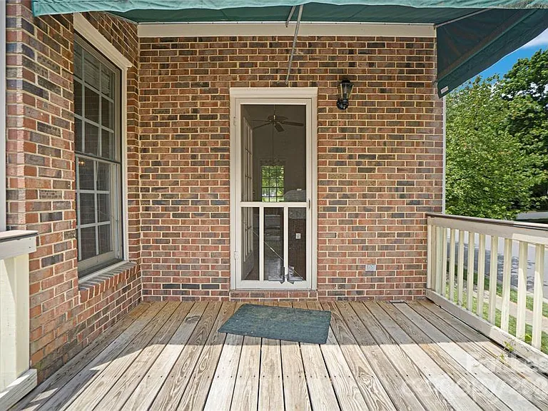 112 McConnell Dr — Photo 13
