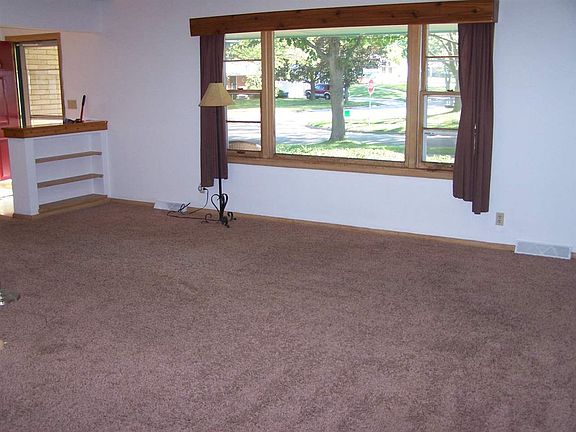5th image of 2107 Wyoming Dr