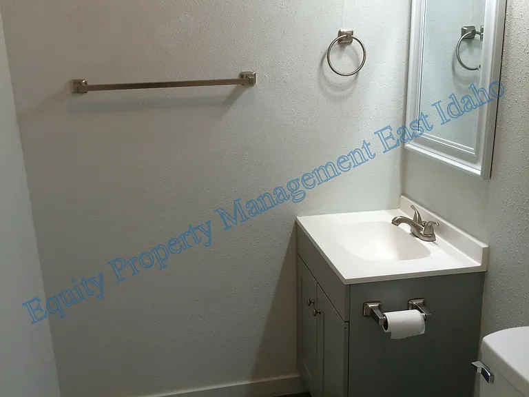 1335 S 5th Ave — Photo 46