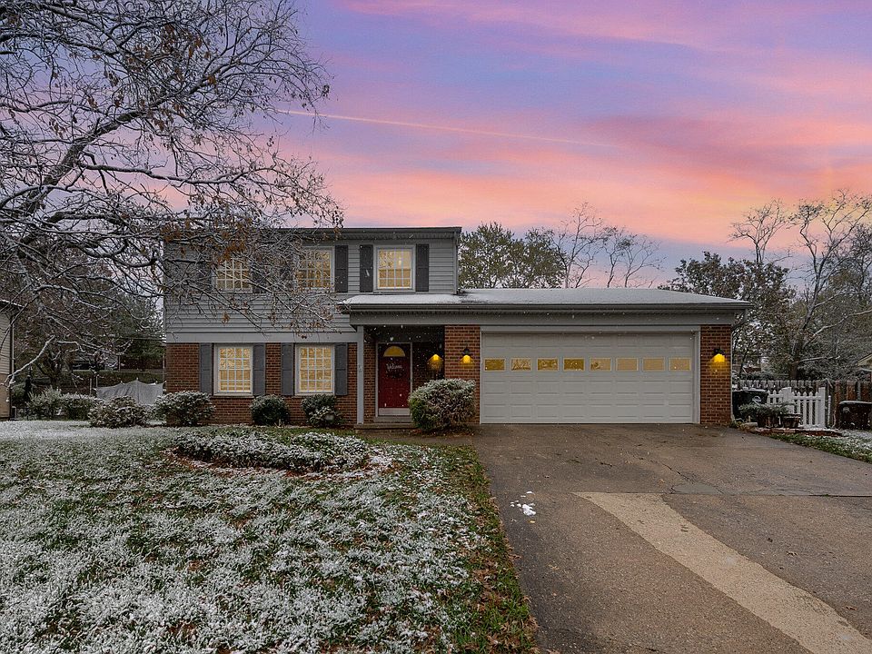 1st image of 3053 Village Dr