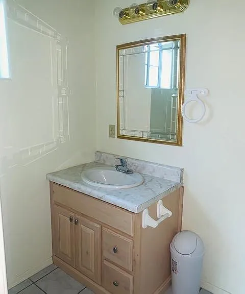 704 N Elizabeth Ave — Photo 6
