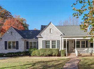 1900 Fernwood Dr, Greensboro, NC 27408