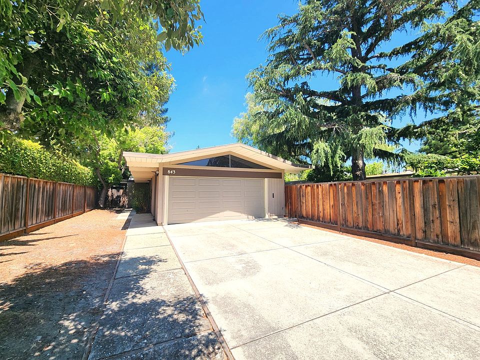 1st image of 843 Marshall Dr